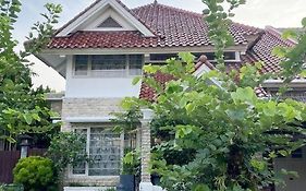 Villa Pesona Merapi With 3 BR